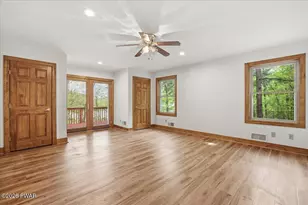 200 Laurel Ln, Greentown, PA 18426 - Photo 33