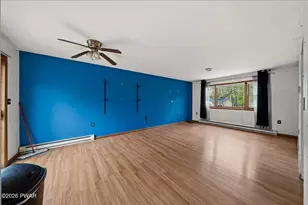 520 Hummingbird Ct, Bushkill, PA 18324 - Photo 3