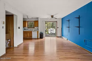 520 Hummingbird Ct, Bushkill, PA 18324 - Photo 5