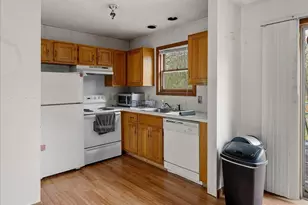 520 Hummingbird Ct, Bushkill, PA 18324 - Photo 7
