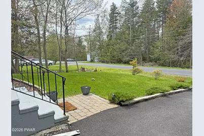 412 Scotch Pine Drive, Pocono Summit, PA 18346 - Photo 5