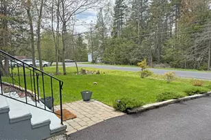 412 Scotch Pine Dr, Pocono Summit, PA 18346 - Photo 5
