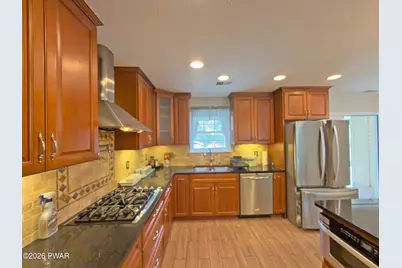 412 Scotch Pine Drive, Pocono Summit, PA 18346 - Photo 15