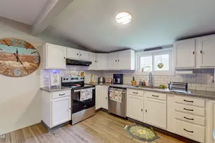 128 Franklin Ave, Greenfield Twp, PA 18407 - Photo 5