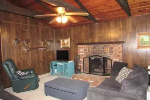 102 Surrey Ln, Lords Valley, PA 18428 - Photo 3