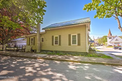 412 Bishop Avenue, Hawley, PA 18428 - Photo 21