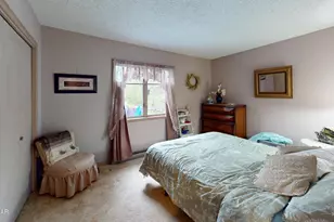 105 Orchard Dr, Lords Valley, PA 18428 - Photo 37