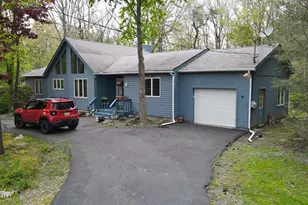 105 Orchard Dr, Lords Valley, PA 18428 - Photo 13