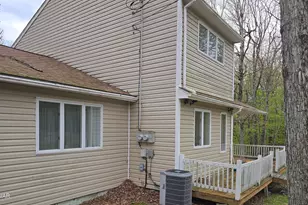 210 Urban Rd, Hawley, PA 18428 - Photo 5