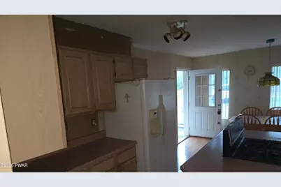 210 Urban Road, Hawley, PA 18428 - Photo 9