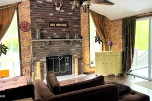 103 Quail Ct, Dingmans Ferry, PA 18328 - Photo 9