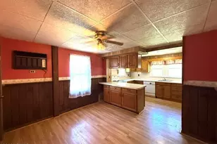 182 Bee Hollow Rd, Shohola, PA 18458 - Photo 11