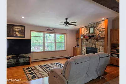 807 E Spur Court, Lords Valley, PA 18428 - Photo 7