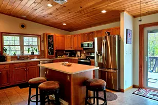 807 E Spur Ct, Lords Valley, PA 18428 - Photo 9