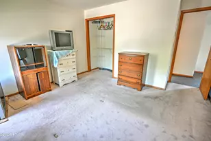 607 Church St, Hawley, PA 18428 - Photo 13