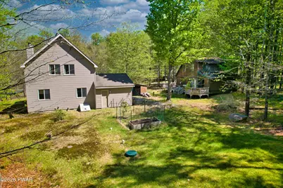 132 Jean Danielson Drive, Greentown, PA 18426 - Photo 5
