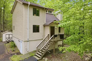 34 Split Rail Ln, Lake Ariel, PA 18436 - Photo 1
