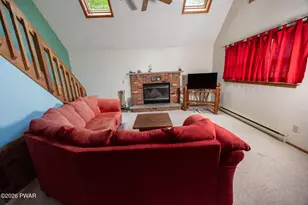 28 Woodridge Dr, Lake Ariel, PA 18436 - Photo 13