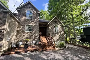 75 Parkwood Dr, Lake Ariel, PA 18436 - Photo 3