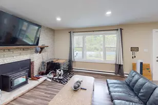 105 Wagoner Ln, Hawley, PA 18428 - Photo 3