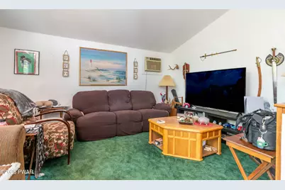 240 W Shore Drive, Hawley, PA 18428 - Photo 27