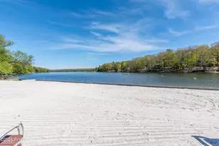 240 W Shore Dr, Hawley, PA 18428 - Photo 21