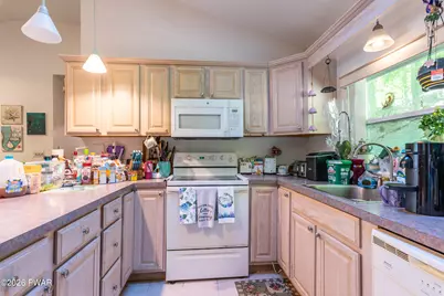 240 W Shore Drive, Hawley, PA 18428 - Photo 37