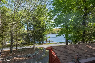 240 W Shore Drive, Hawley, PA 18428 - Photo 15