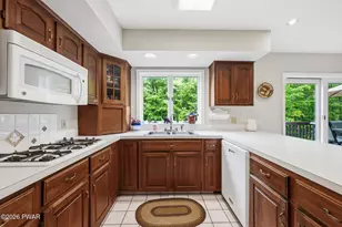 307 Stoney Creek Rd, South Abington, PA 18411 - Photo 9