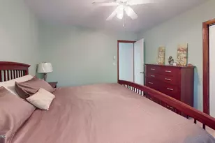116 Beach Ln, Dingmans Ferry, PA 18328 - Photo 31