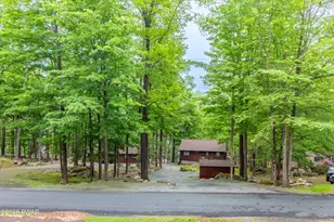 47 Deerfoot Rd, Lake Ariel, PA 18436 - Photo 19