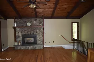 124 Boulder Dr, Lords Valley, PA 18428 - Photo 7