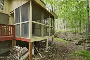 100 Split Rail Ln, Lake Ariel, PA 18436 - Photo 35