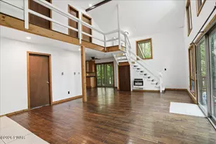 100 Split Rail Ln, Lake Ariel, PA 18436 - Photo 5