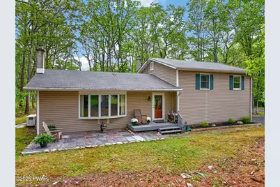 102 Wynding Way, Milford, PA 18337 - Photo 1