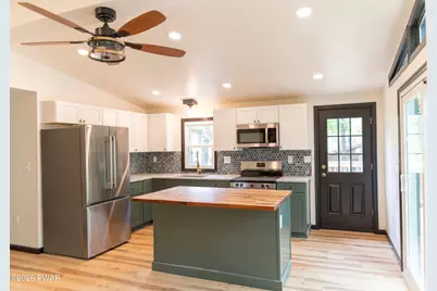 124 Fawn Lake Drive, Hawley, PA 18428 - Photo 9
