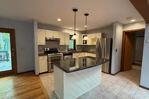 208 Mountain View Dr, Hawley, PA 18428 - Photo 7