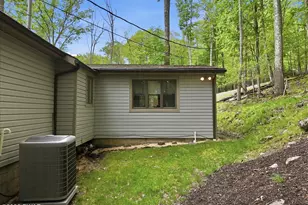 599 Lakeshore Dr, Lakeville, PA 18438 - Photo 99