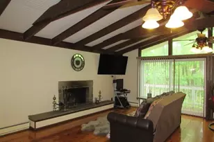 106 Cedar Ln, Lords Valley, PA 18428 - Photo 5