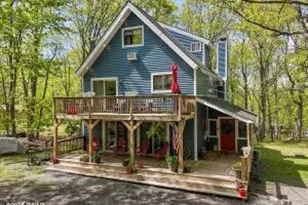 809 Rimrock Ct, Lords Valley, PA 18428 - Photo 1
