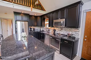 95 Brookfield Rd, Lake Ariel, PA 18436 - Photo 13