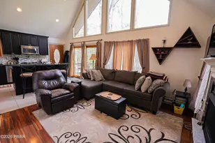 95 Brookfield Rd, Lake Ariel, PA 18436 - Photo 9