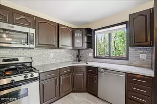 206 Fellowship Dr, Hawley, PA 18428 - Photo 17