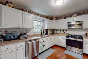 111 Onandaga Rd, Shohola, PA 18458 - Photo 9