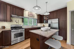 161 Woodland Dr, Dingmans Ferry, PA 18328 - Photo 17