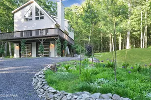 161 Woodland Dr, Dingmans Ferry, PA 18328 - Photo 3