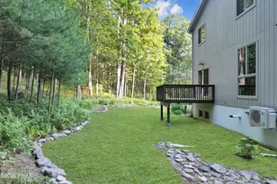 161 Woodland Dr, Dingmans Ferry, PA 18328 - Photo 9