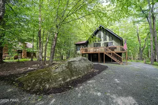 8 Vista Ct, Lake Ariel, PA 18427 - Photo 3