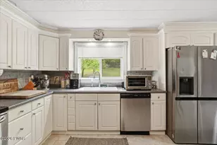 232 Garrity Rd, Hawley, PA 18428 - Photo 19