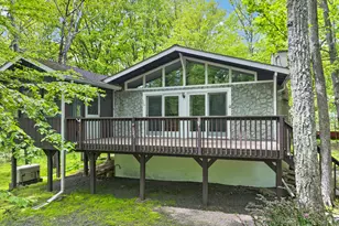 105 Stafford Ct, Milford, PA 18337 - Photo 3